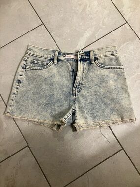 Light Acid-Wash Denim High-Rise Women’s Shorts